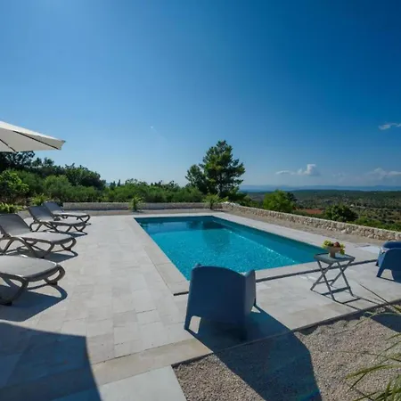 House Dm Holiday home