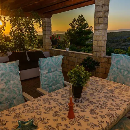 فيلة House Dm Bobovisca