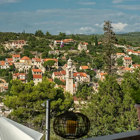 House Dm فيلة Bobovisca