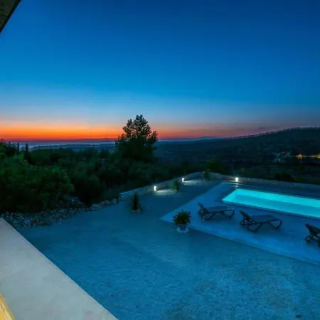 House Dm Hébergement de vacances *