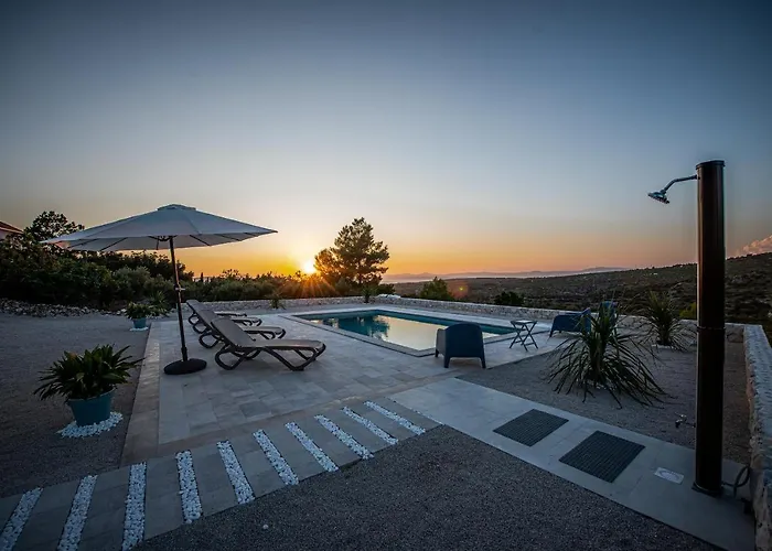 Villa House Dm