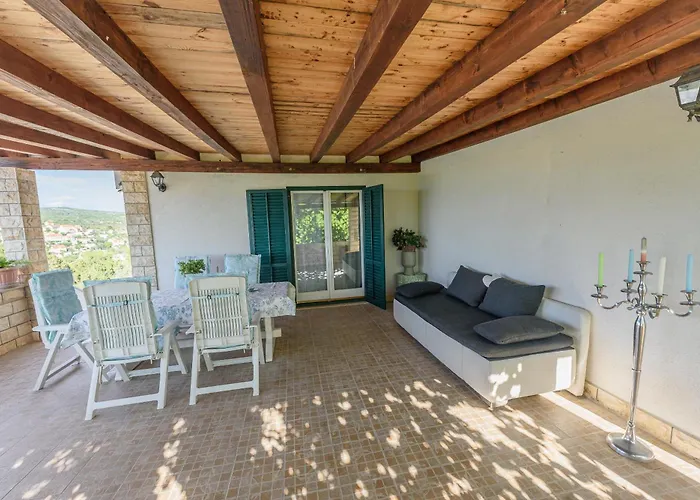 House Dm Villa